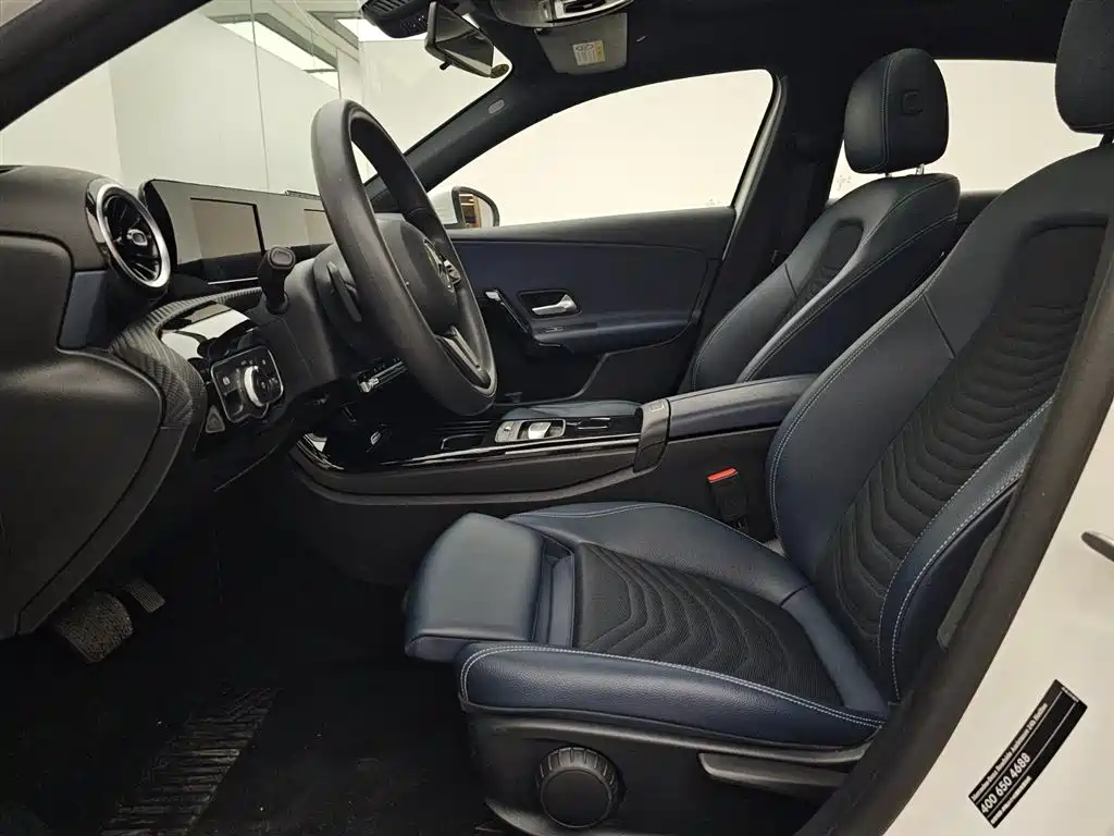 Mercedes-Benz A-Class 2021 Facelift A 180 L Sport Sedan фото 4