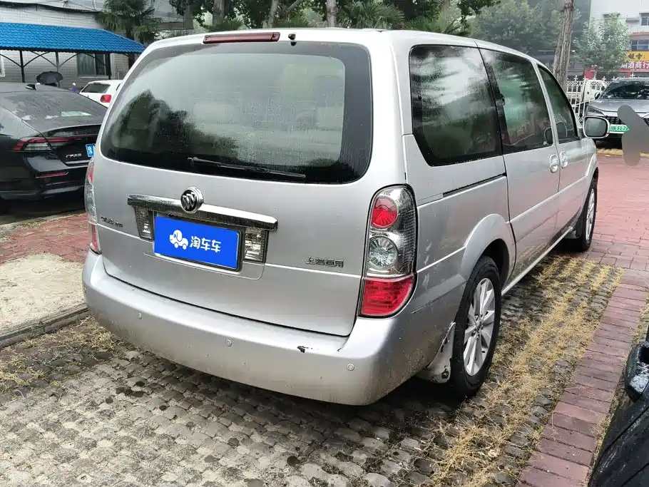 Фото 3 - Buick GL8