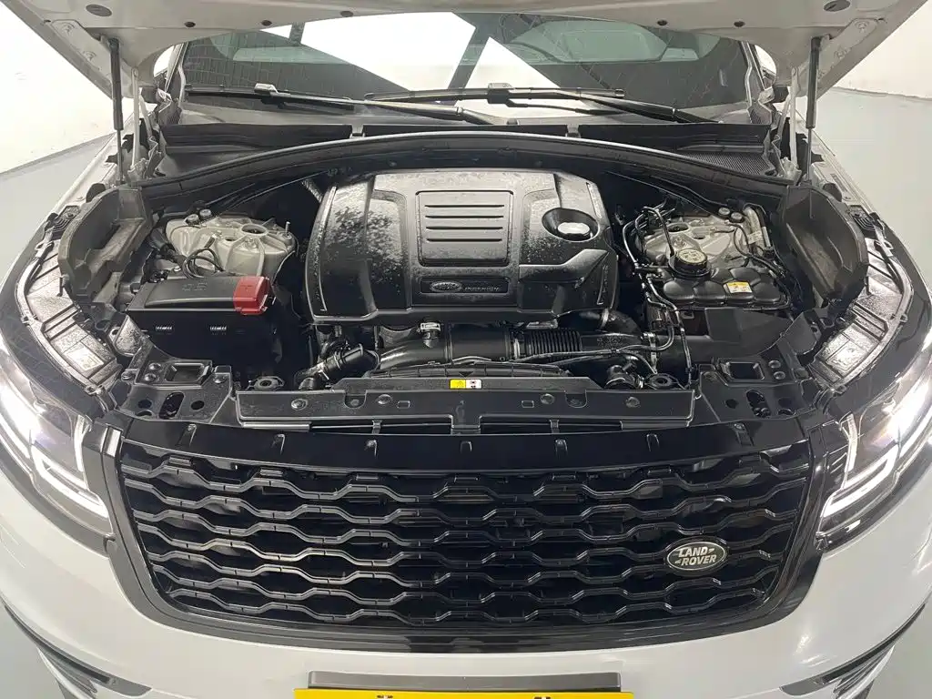 Land Rover Range Rover Velar 2021 2021 P250 Gloss Black Collector's Edition