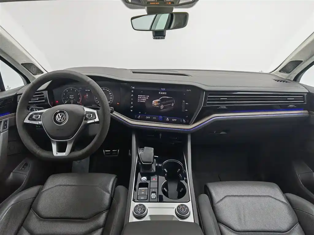 Volkswagen Touareg 2019 2.0TSI Sharp Wing Edition China VI фото 5