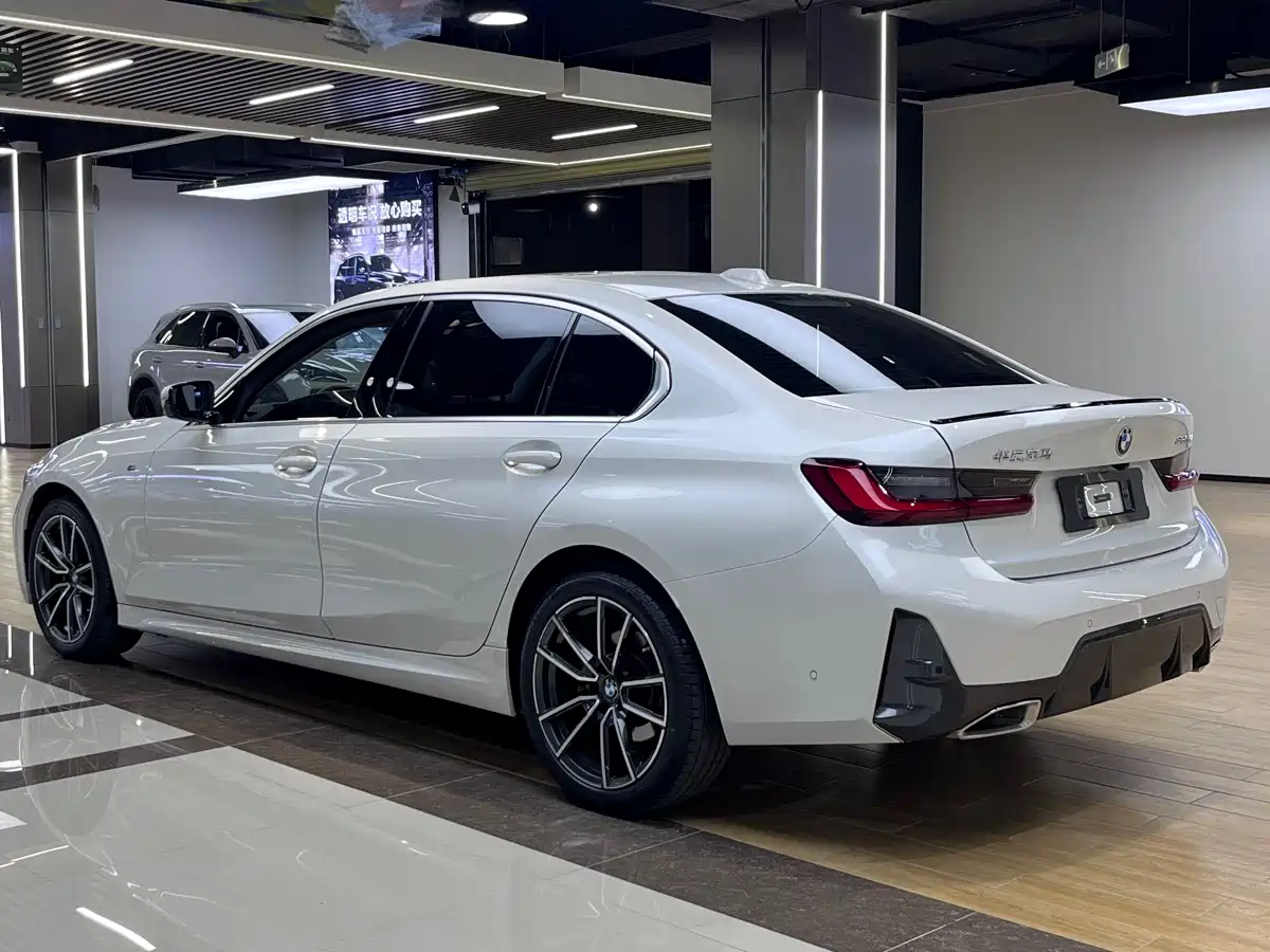 BMW 3 Series 2024 325Li M Sport Package фото 14