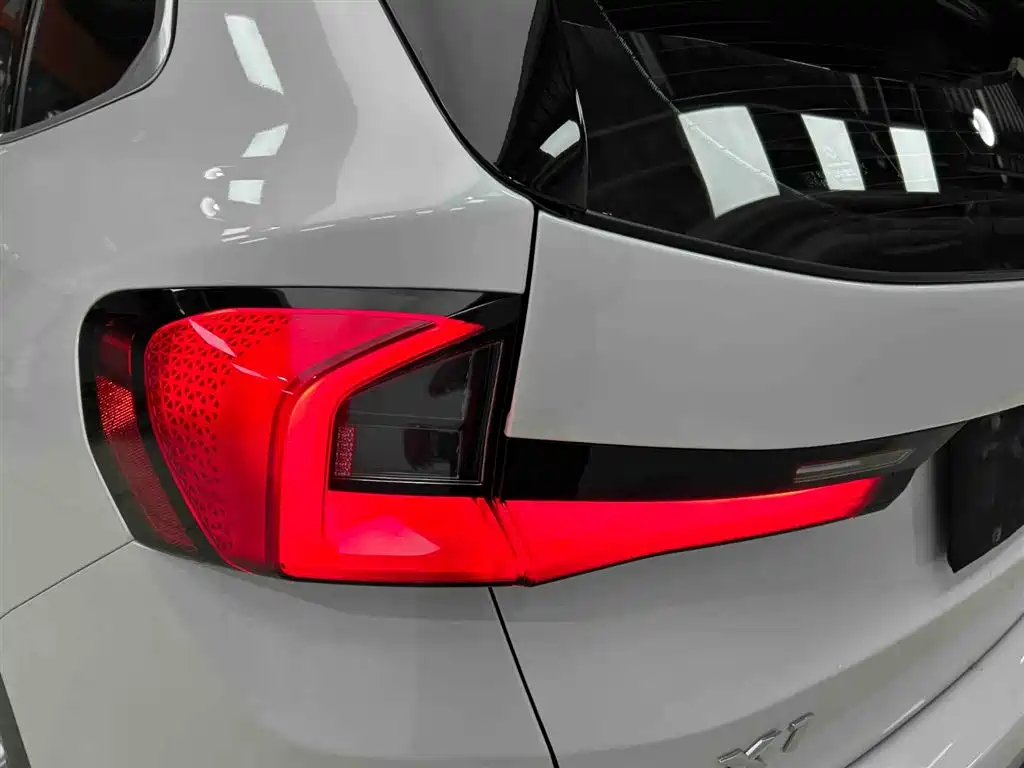 BMW X1 2023 sDrive20Li X Design Package фото 19