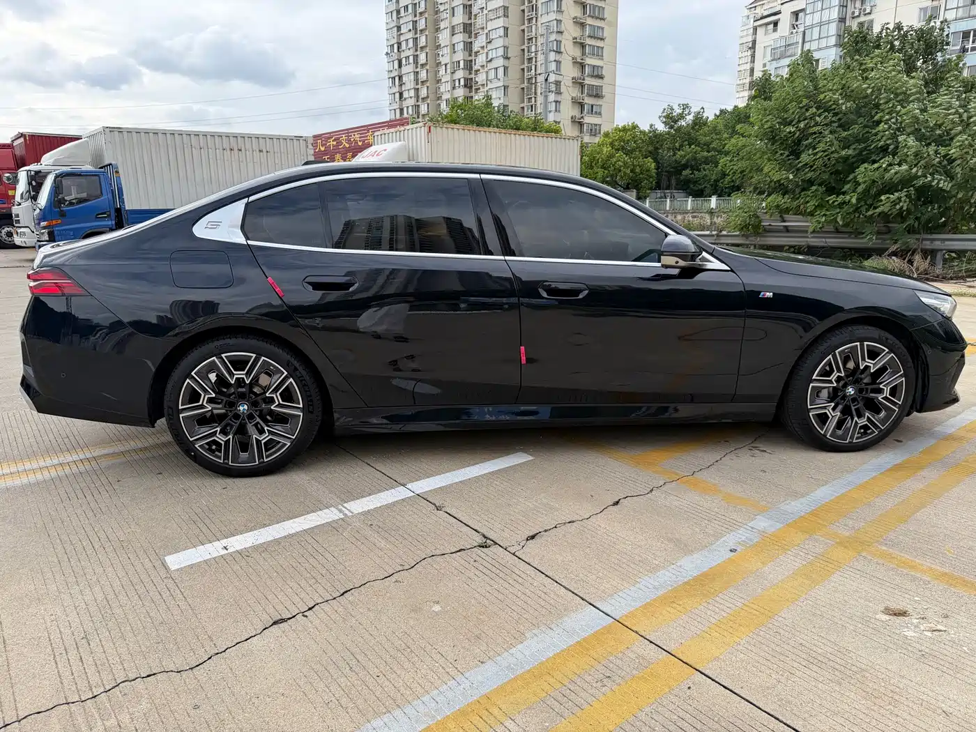 Фото 5 - BMW 5 Series
