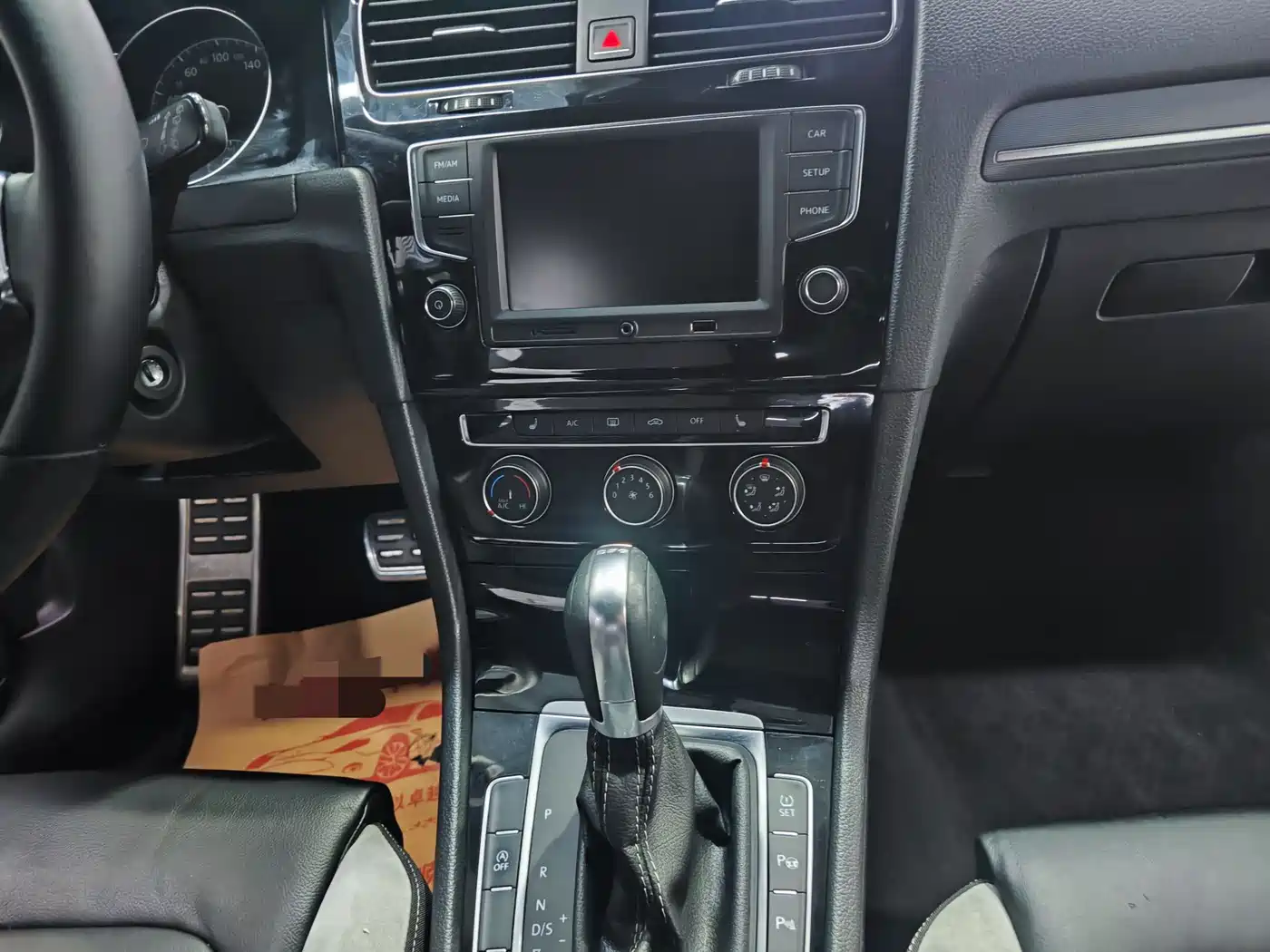 Volkswagen Golf 2015 1.4TSI Automatic R-Line фото 4