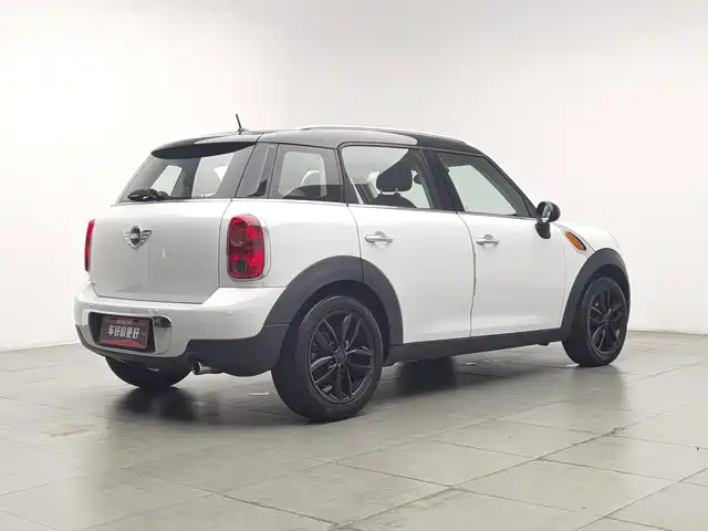 MINI COUNTRYMAN 2011 1.6L COOPER Fun — фото 2