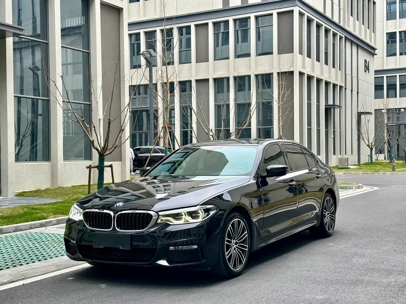 BMW 5 Series 2018 Facelift 530Li Exclusive M Sport Package