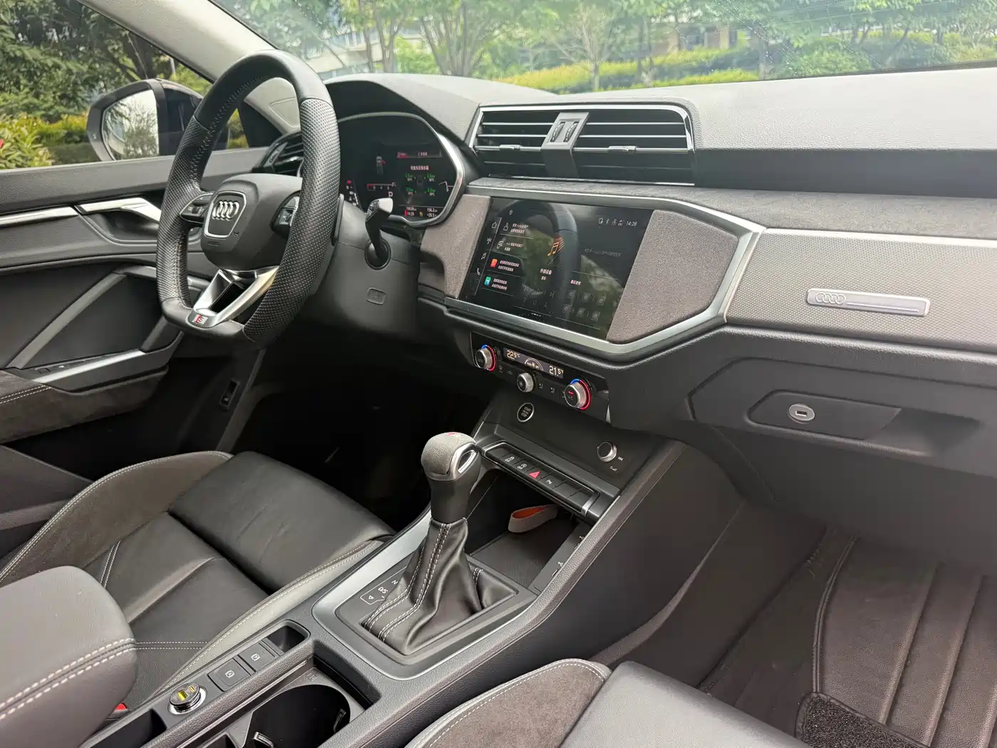 Audi Q3 Sportback 2022 40 TFSI Fashion фото 16