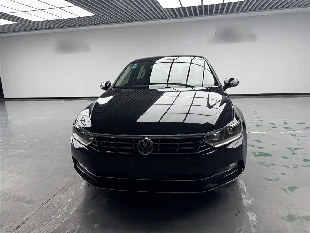 Volkswagen Magotan 2018 380TSI DSG Luxury фото 7