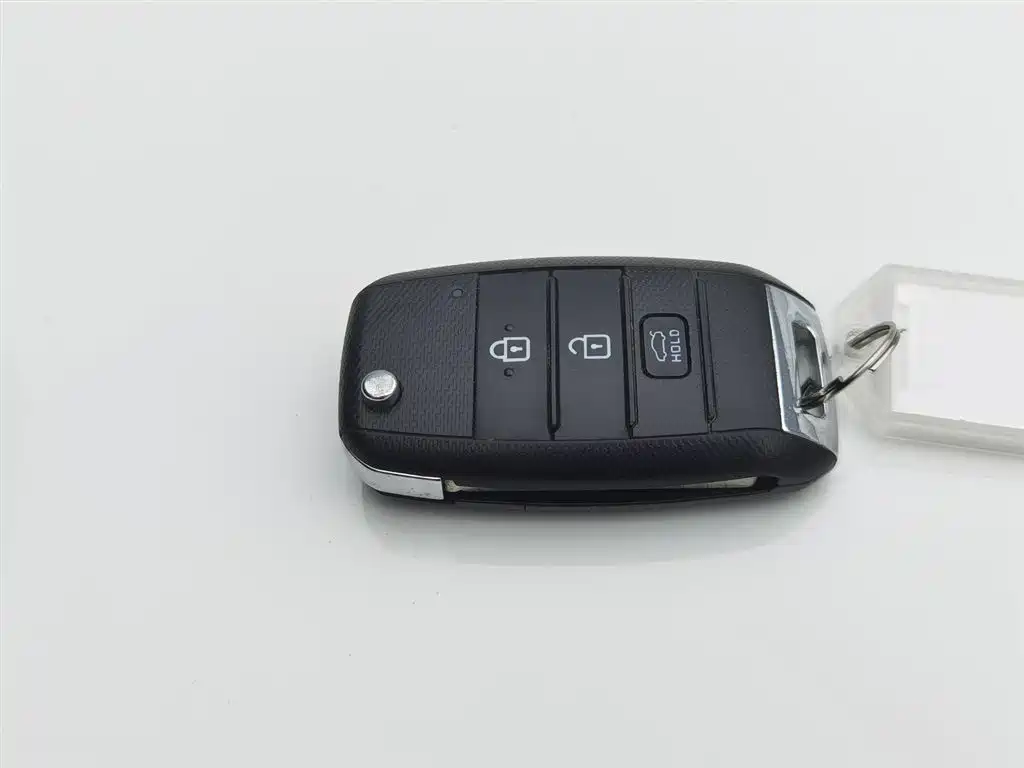 KIA K2