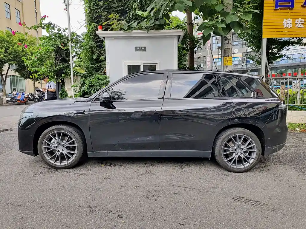 Фото 3 - Leapmotor C10