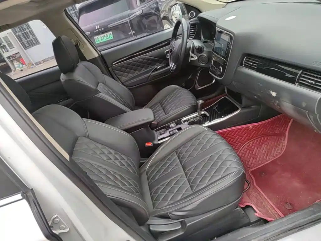 Mitsubishi Outlander 2022 2021 2.4L 4WD Yaodong Edition 5-seater