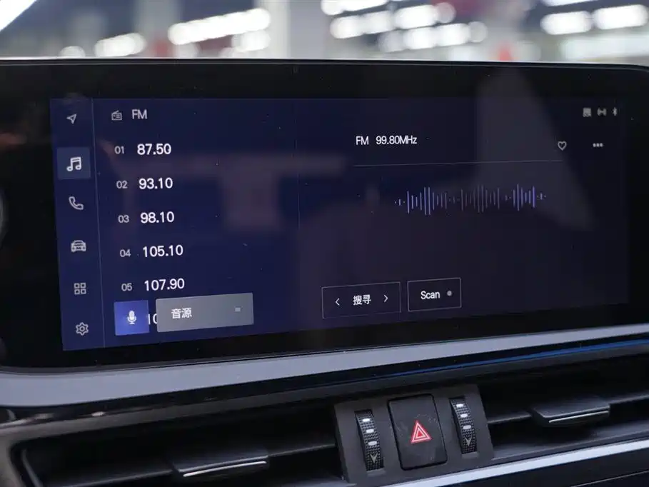 Lexus ES 2023 200 Excellence Edition фото 10