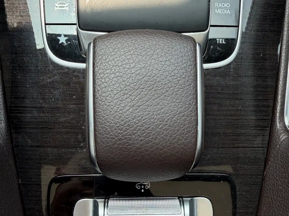 Mercedes-Benz GLE 2020 Facelift GLE 350 4MATIC Fashion Special Edition фото 34