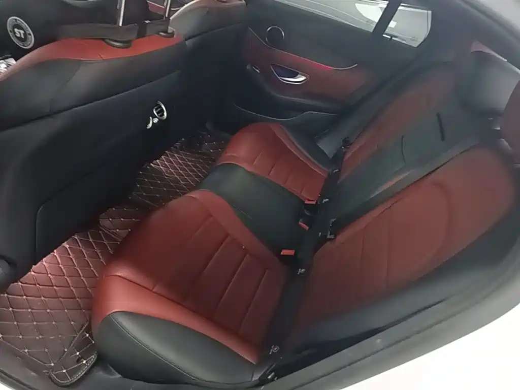 Mercedes-Benz GLC Coupe 2023 Model GLC 300 4MATIC Coupe SUV фото 17