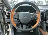 Фото 7 - Honda UR-V