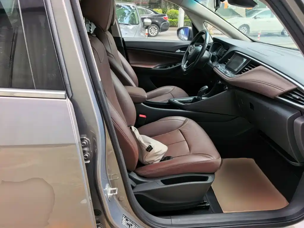 Фото 25 - Buick GL6