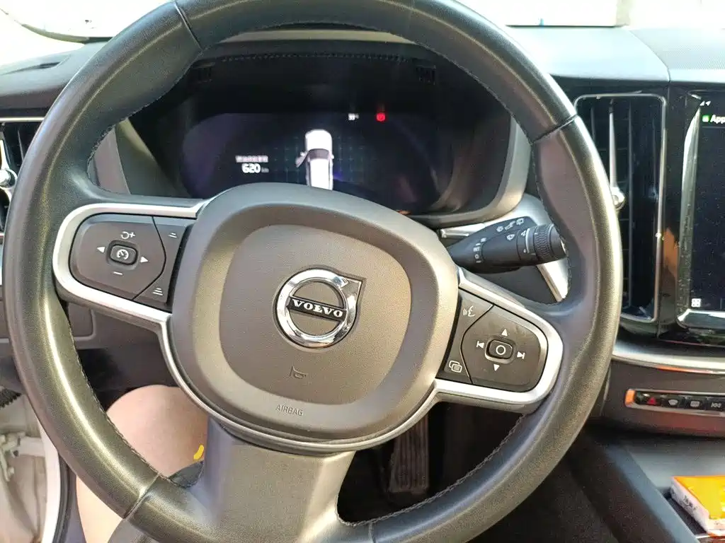 Photo 6 - Volvo XC60