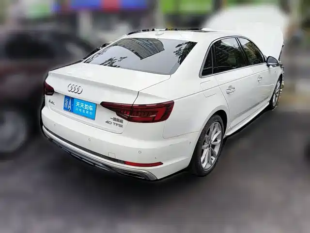 Audi A4L 2019 40 TFSI Fashion (China V) — фото 2