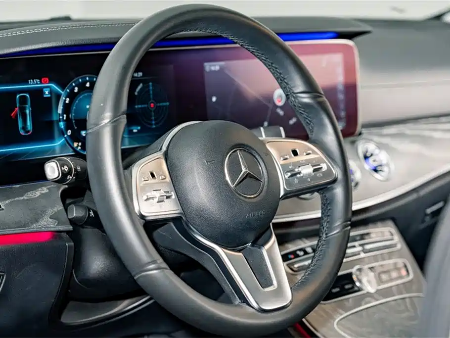 Mercedes-Benz CLS 2018 CLS 300 Dynamic фото 10
