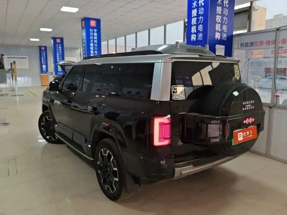 Fang Cheng Bao Leopard 8 2025 2025 Smart Brave Luxury Drone Edition 6-seater