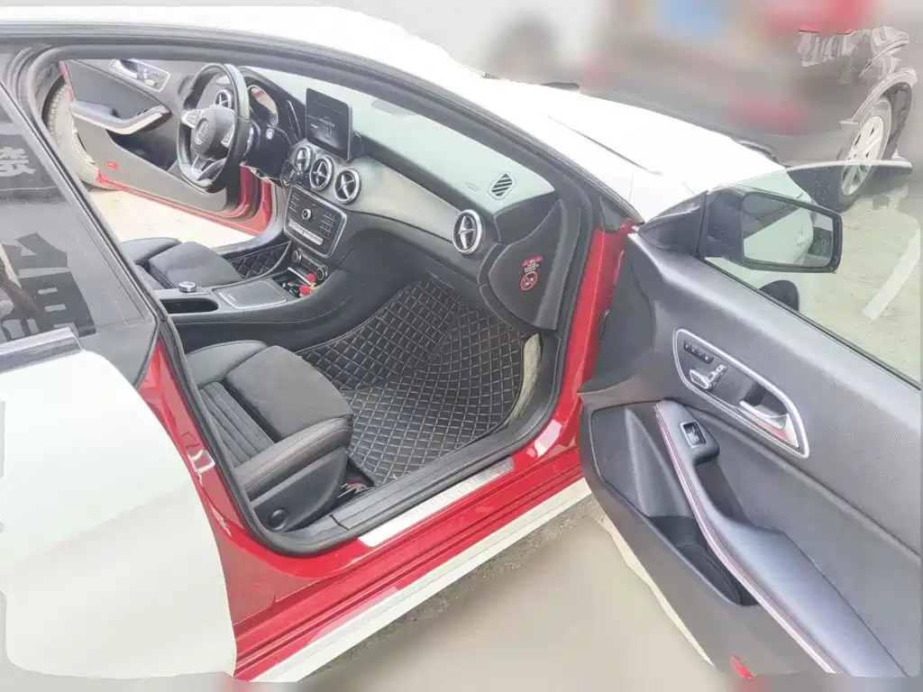 Mercedes-Benz CLA (Import) 2018 2018 CLA 220 4MATIC