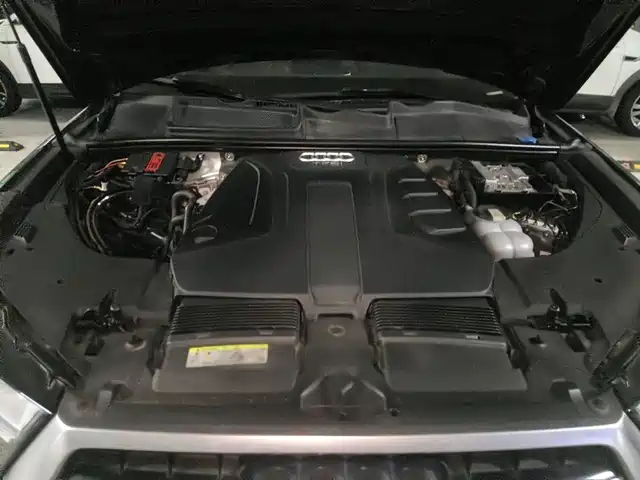 Audi Q7 2018 40 TFSI Comfort — фото 3