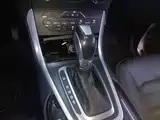 Фото 14 - Ford Edge