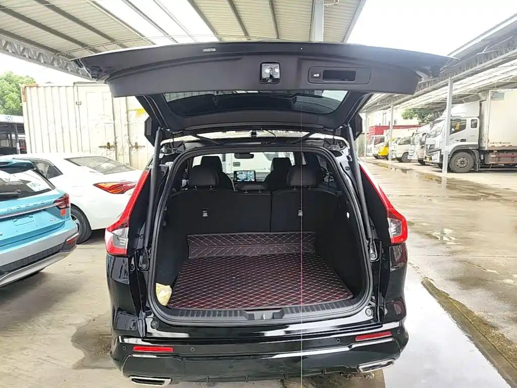 Фото 15 - Honda CR-V