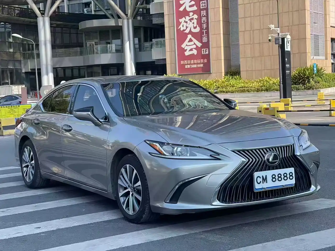 Lexus ES 2018 200 Excellence Edition China V фото 3