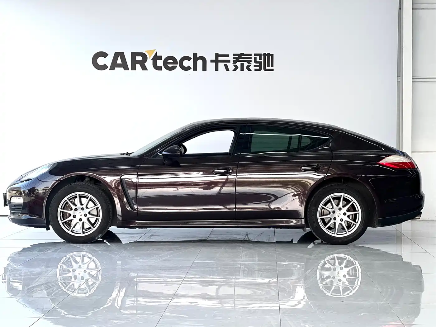 Porsche Panamera 2010 Panamera 3.6L фото 3