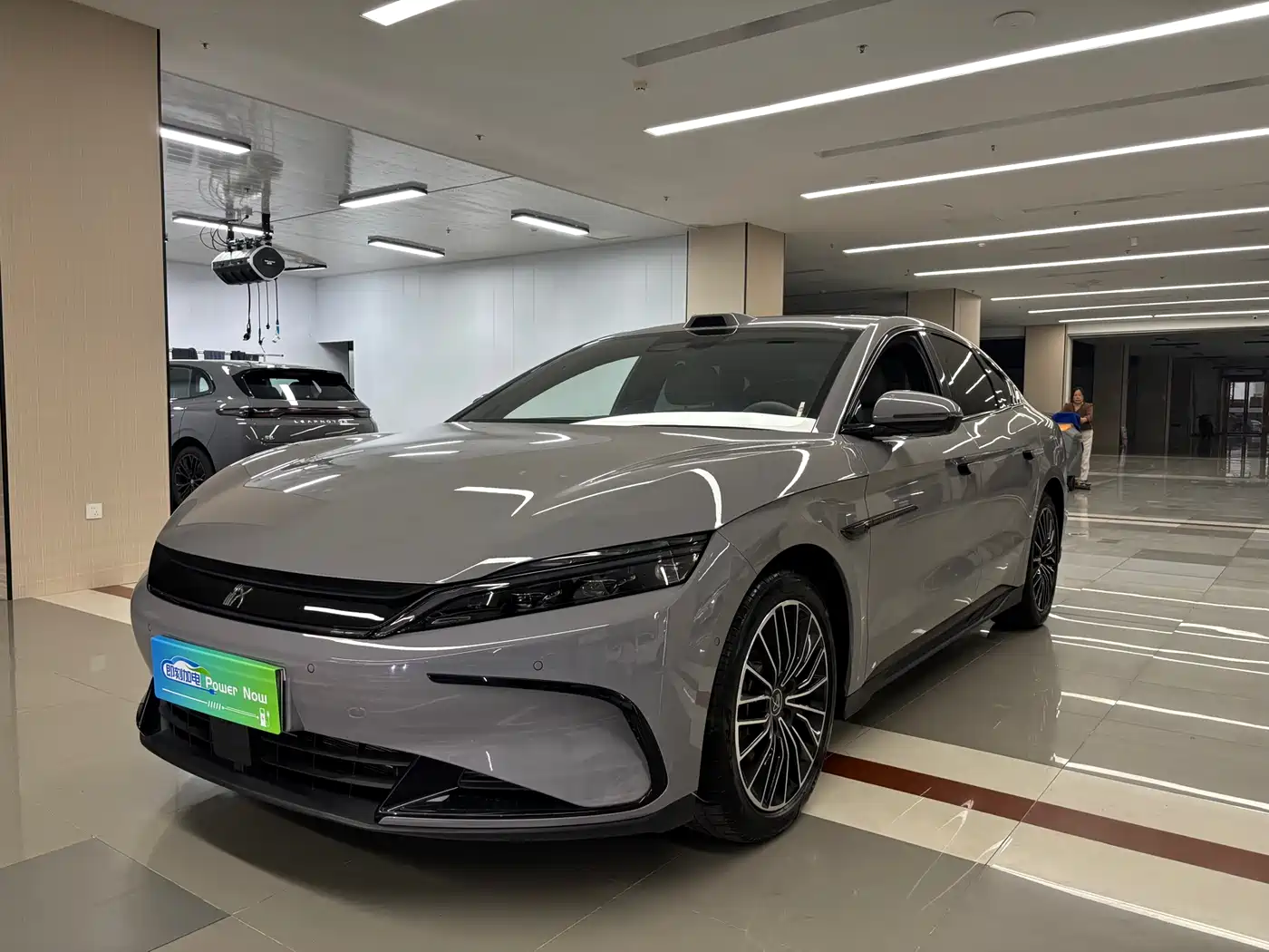 BYD Han 2025 DM-i Smart Driving Edition 125KM LiDAR Flagship