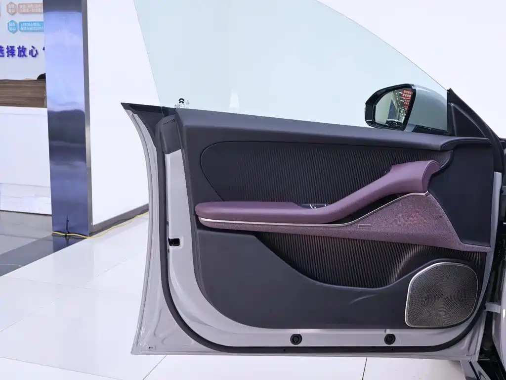 NIO ET5T 2026 2025 75kWh Touring