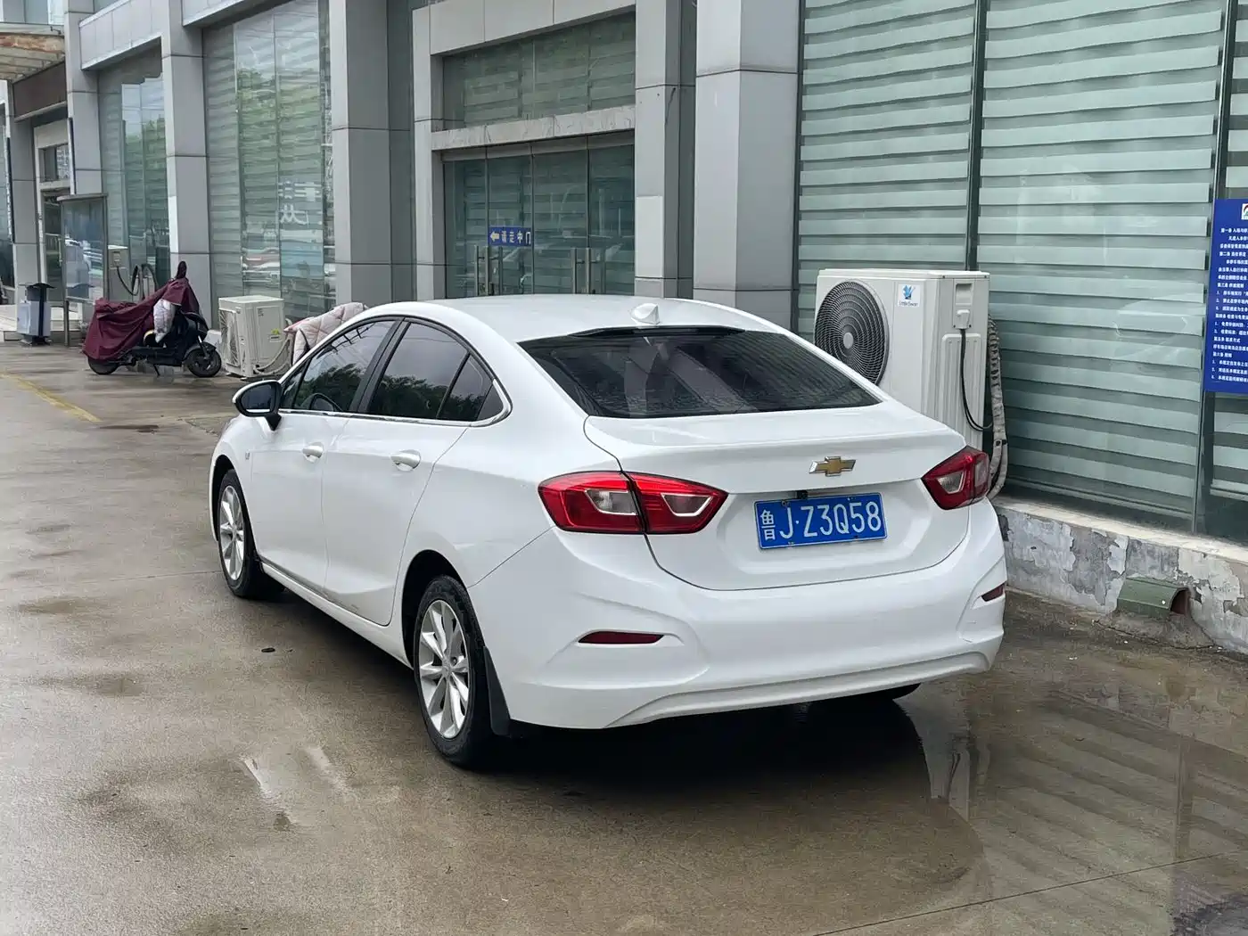 Chevrolet Cruze 2017 1.5L Automatic Pioneer Sunroof фото 4