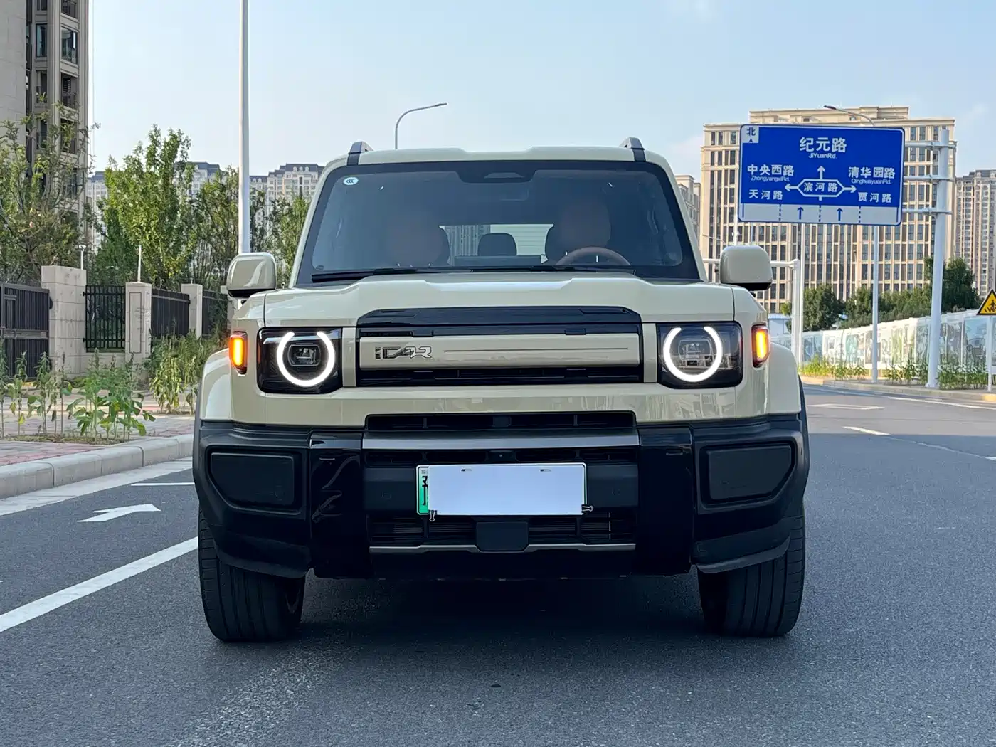 iCAR V27 2026 2026 200KM AWD Falcon 500
