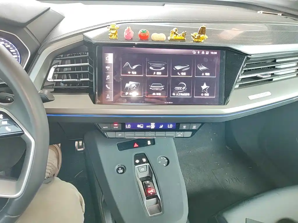 Audi Q4 e-tron 2025 2024 40 e-tron Pioneer Edition