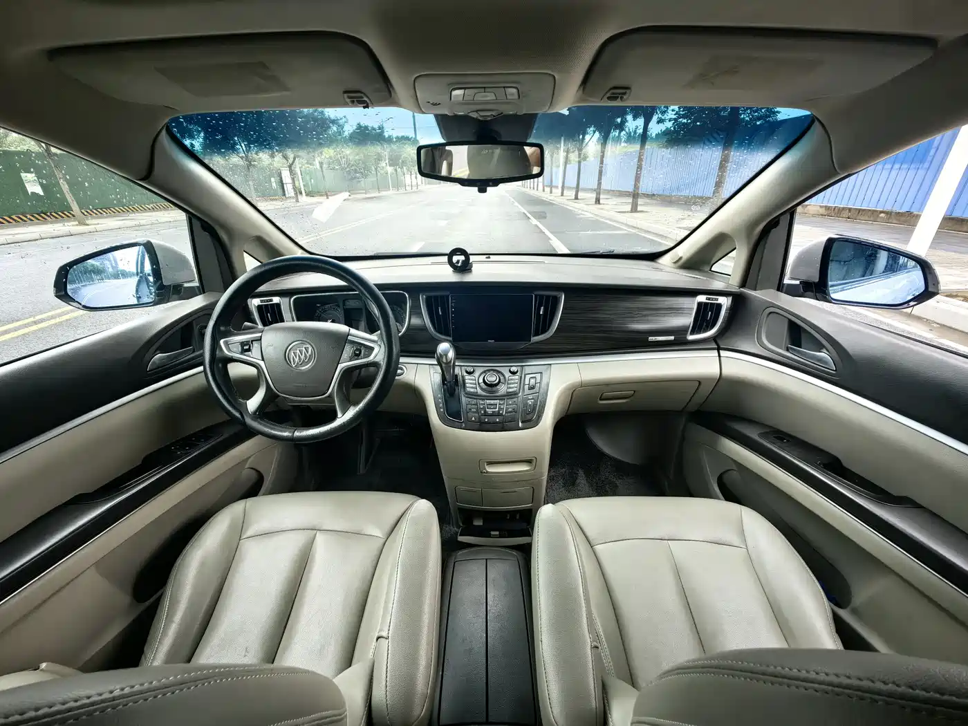 Buick GL8 2011 3.0L GT Luxury Business Elegance Edition фото 6