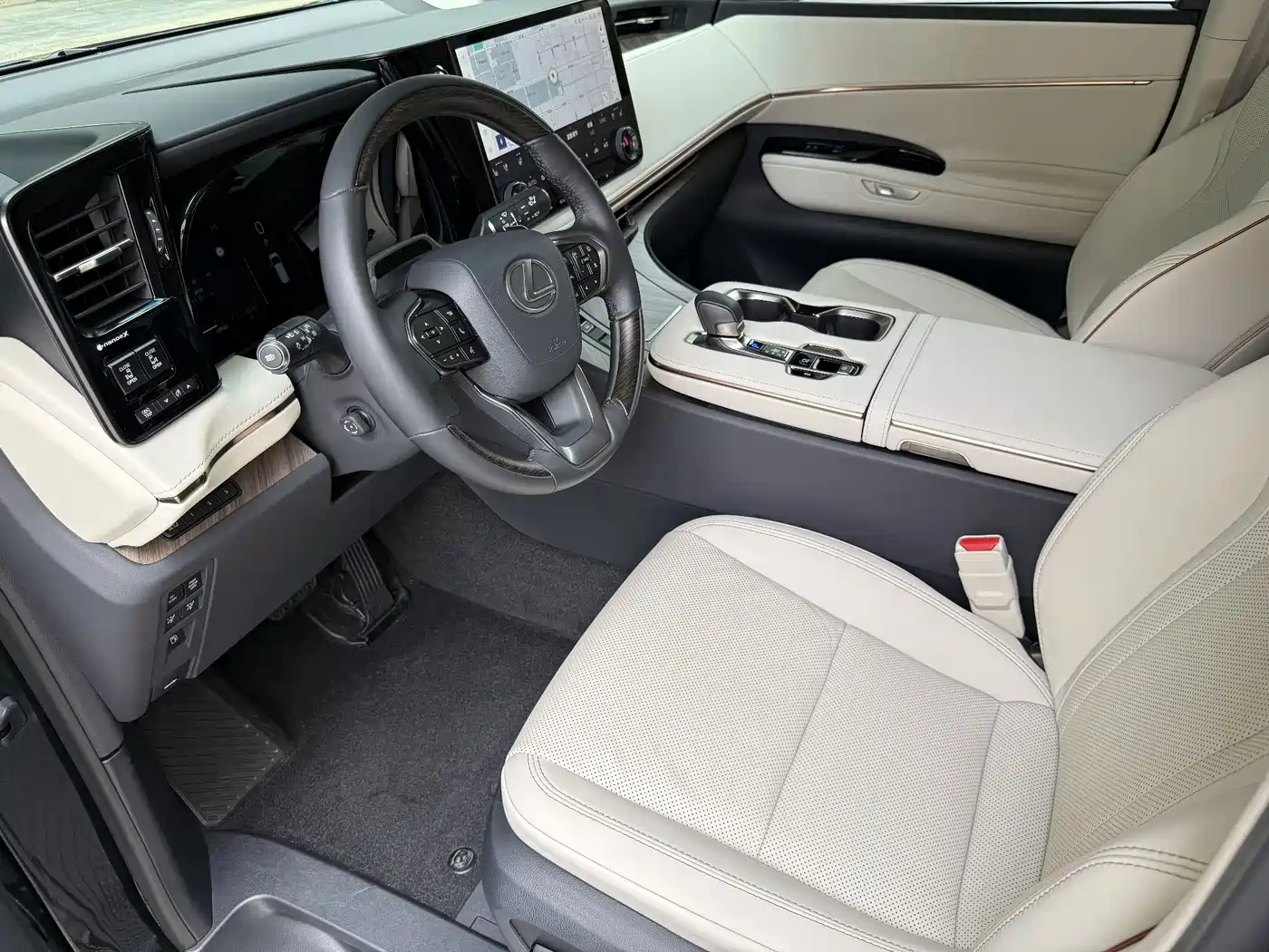 Lexus LM 2025 2025 Model 500h Four-Seater Imperial Edition