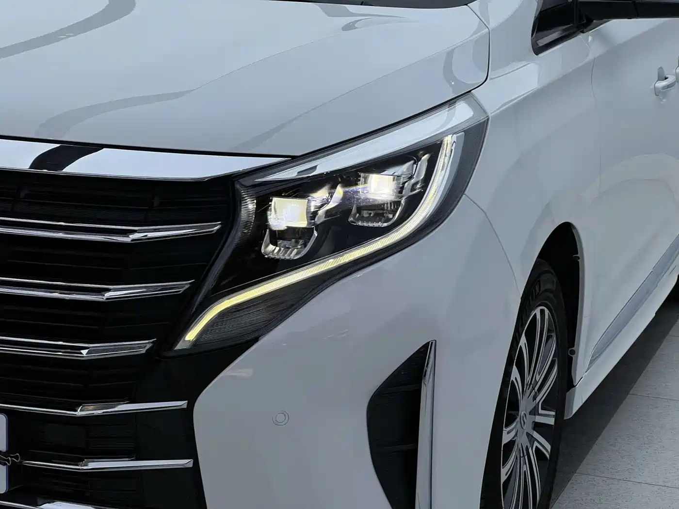 GAC Trumpchi Trumpchi M8 2021 Leading Show Series 390T Prestige Edition фото 6