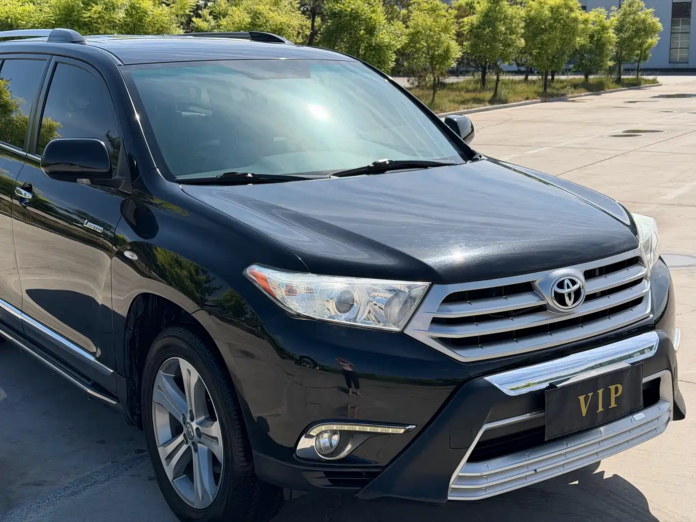 Toyota Highlander 2012 2.7L 2WD 7-Seater Luxury Navigation Edition фото 3
