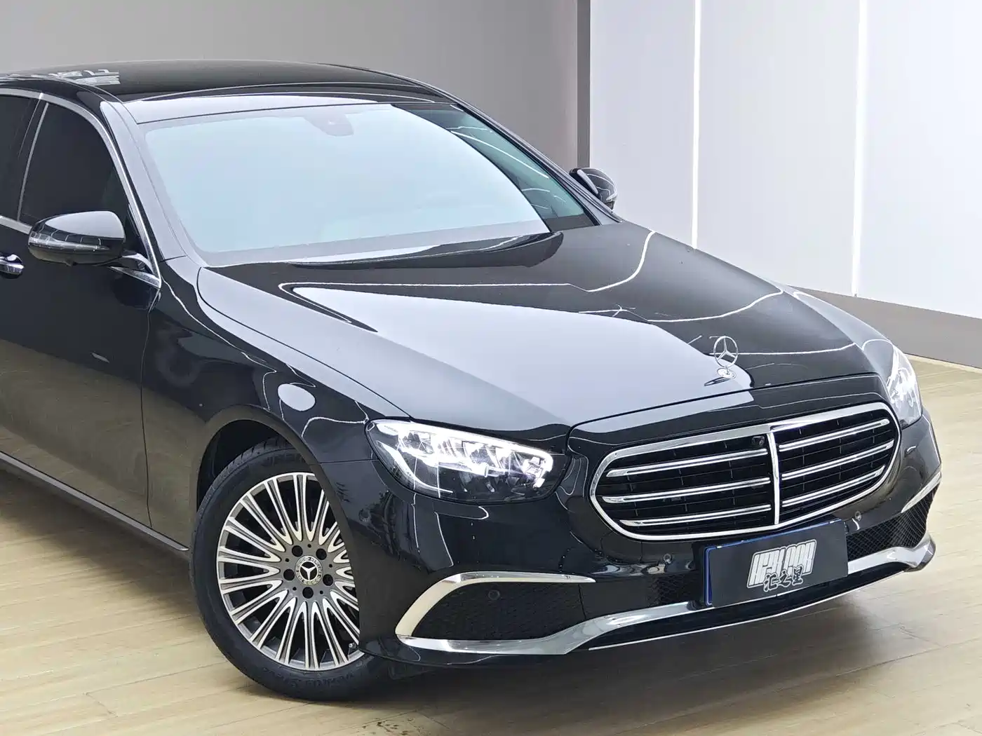 Mercedes-Benz E-Class 2022 E 300 L Fashion фото 6