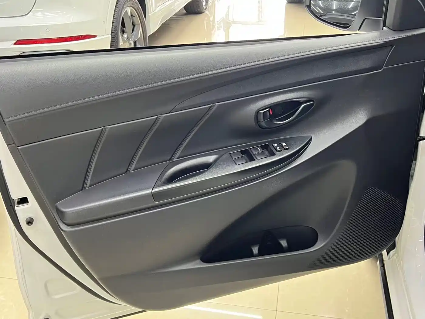 Toyota Yaris, миниатюра 13