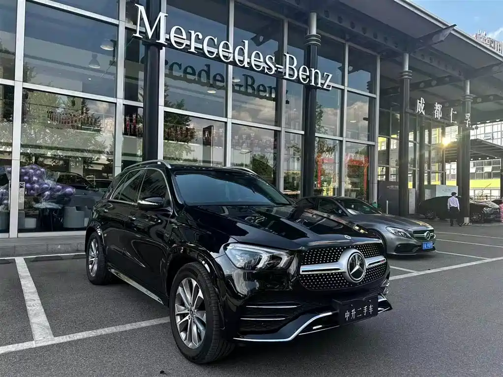 Mercedes-Benz GLE 2023 GLE 350 4MATIC Fashion фото 3