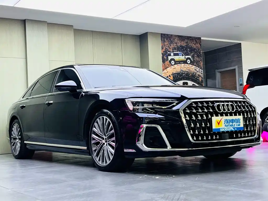 Фото 3 - Audi A8