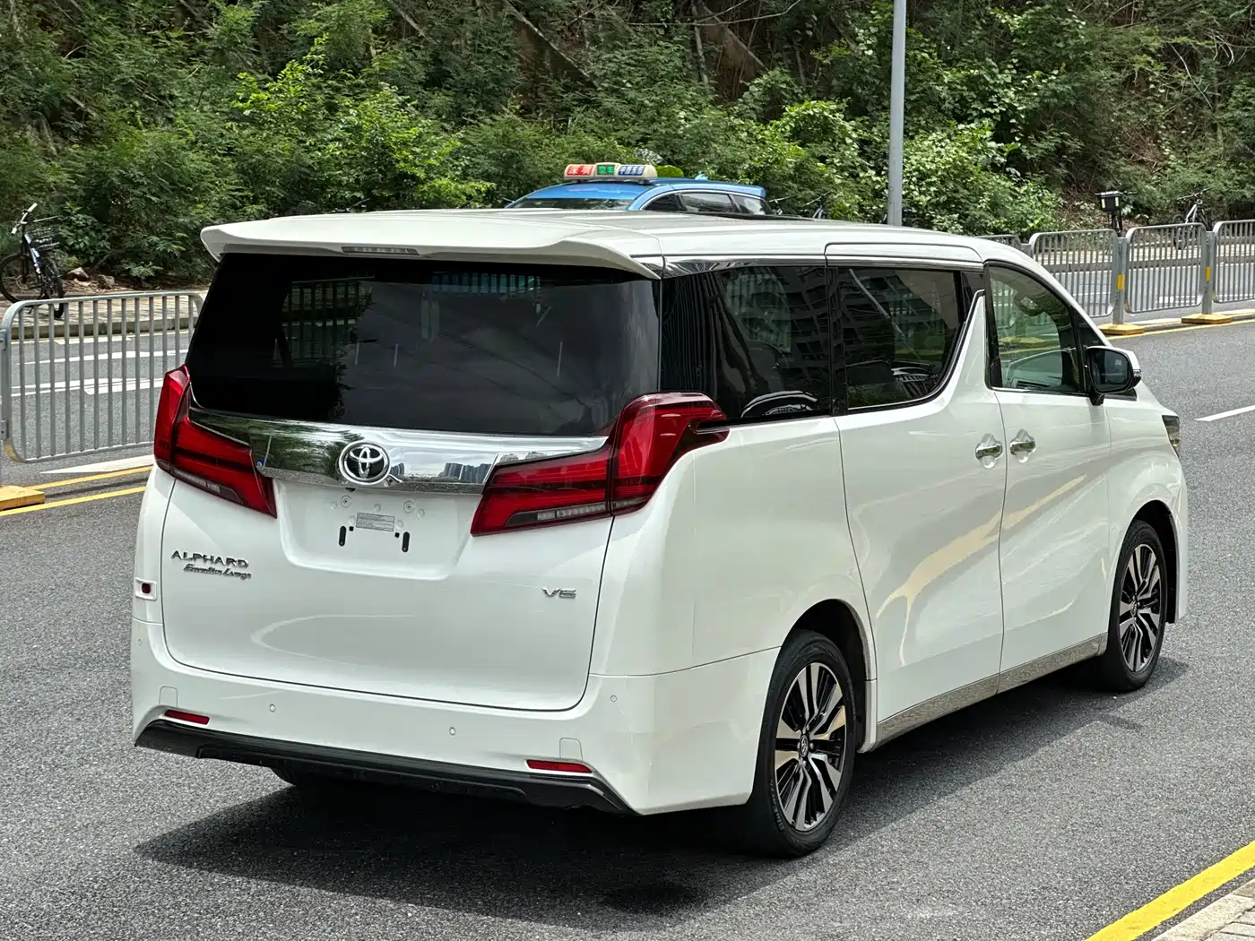 Toyota Alphard 2018 Facelift 3.5L Premium Edition фото 7