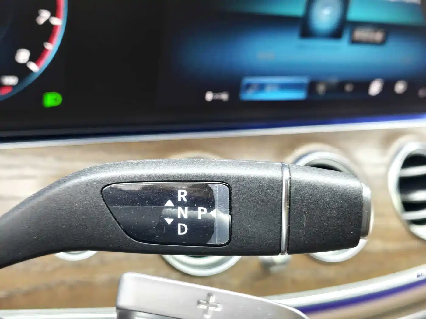 Mercedes-Benz E-Class 2023 Facelift E 300 L Luxury фото 15