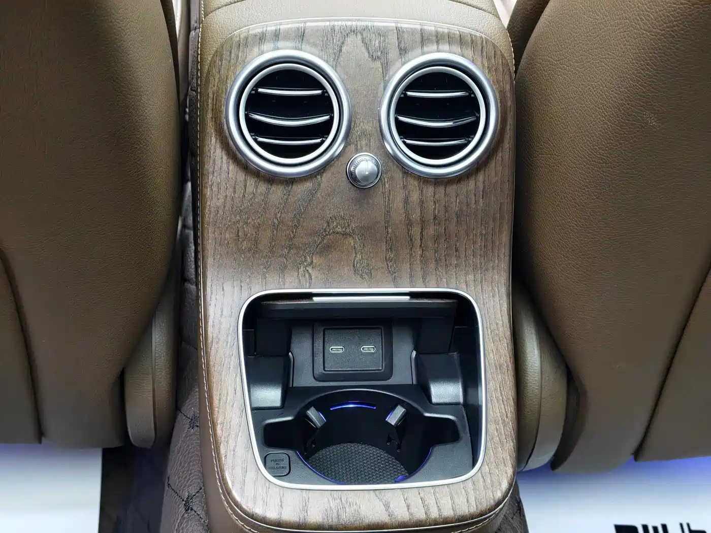 Mercedes-Benz E-Class 2023 Facelift E 300 L Luxury фото 19