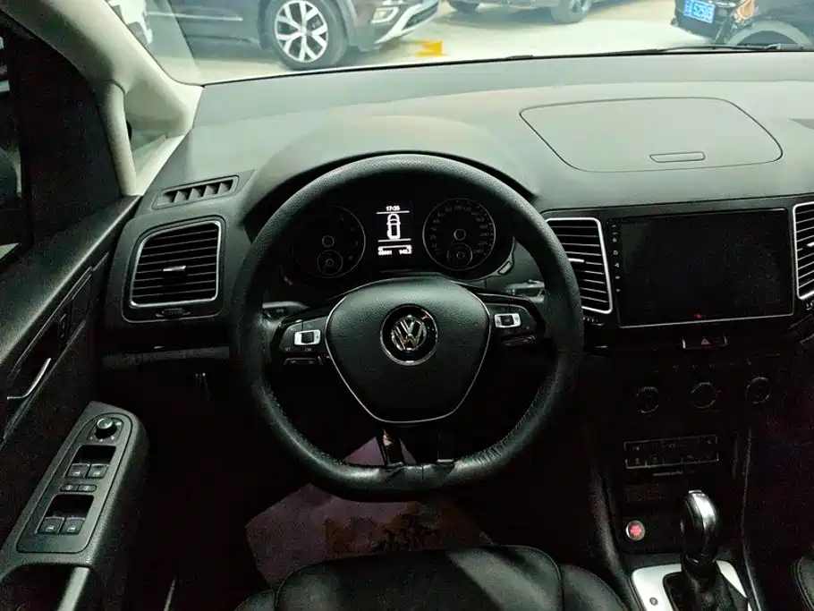 Volkswagen Sharan 2019 2019 380TSI Premium 7-Seater