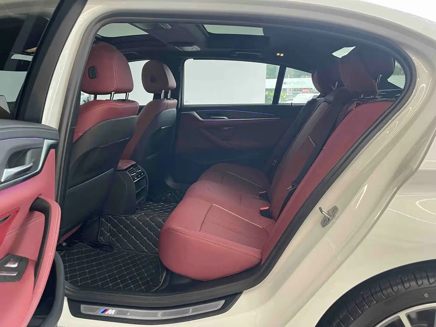 BMW 5 Series 2023 Facelift 530Li Leading M Sport Package фото 5