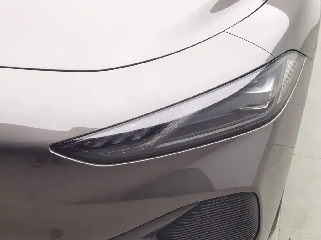 Фото 7 - Roewe D7