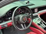 Фото 11 - Porsche Panamera